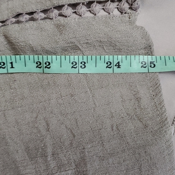 Fig & Flower Top - Size Medium. - Picture 14 of 14